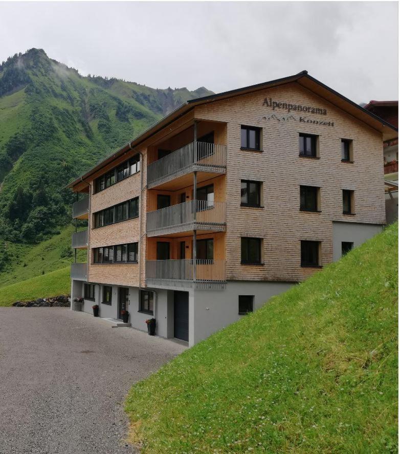 Alpenpanorama Konzett Apartment Faschina Exterior photo
